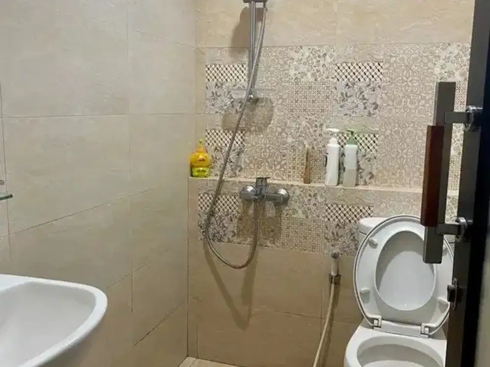 DIJUAL MURAH RUMAH TURANGGA STRATEGIS SIAP HUNI KOTA BANDUNG DEKAT TOL BUAHBATU