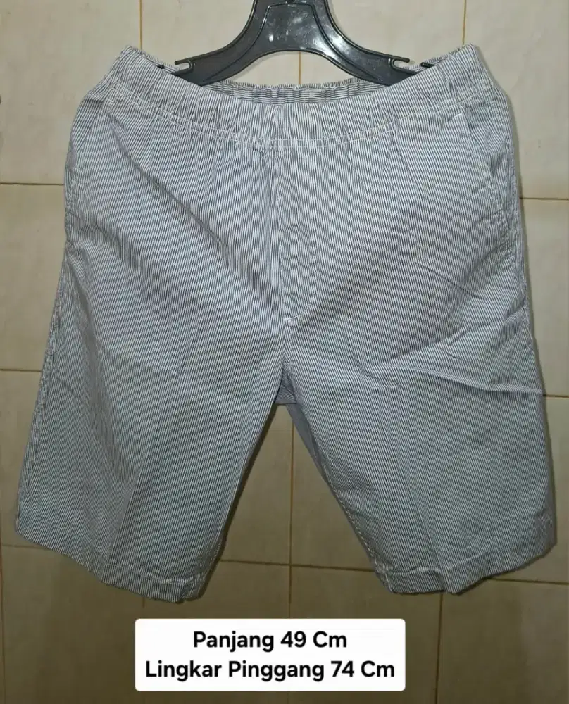 CELANA PENDEK UNIQLO ORIGINAL