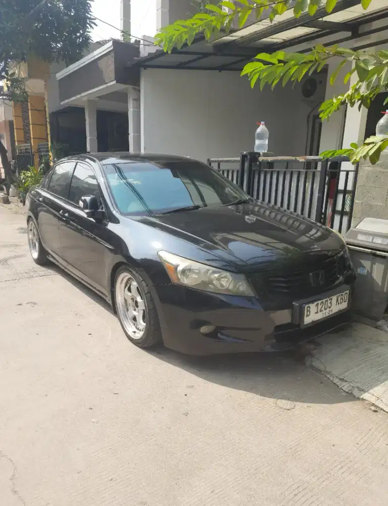 Honda Accord Vtil 2009 matic ganteng sangad