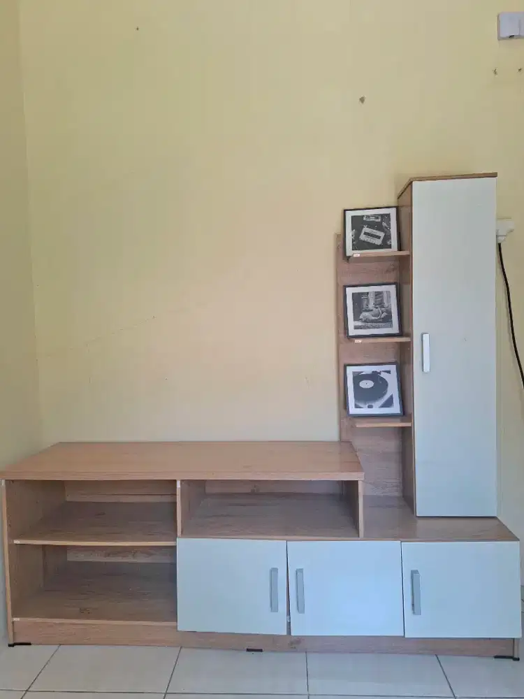 Furnitur atau prabot rumah tangga