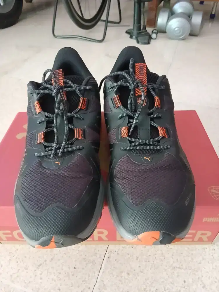 Dijual sepatu lari trail Puma Reflect Lite Trail size 46