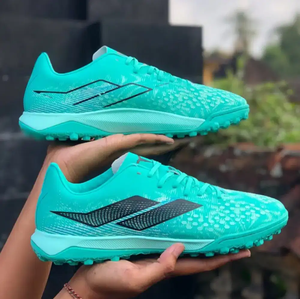 MILLS TRITON DEISLER 1.9 MATCH TURF JADE GREEN BLACK Size : 39