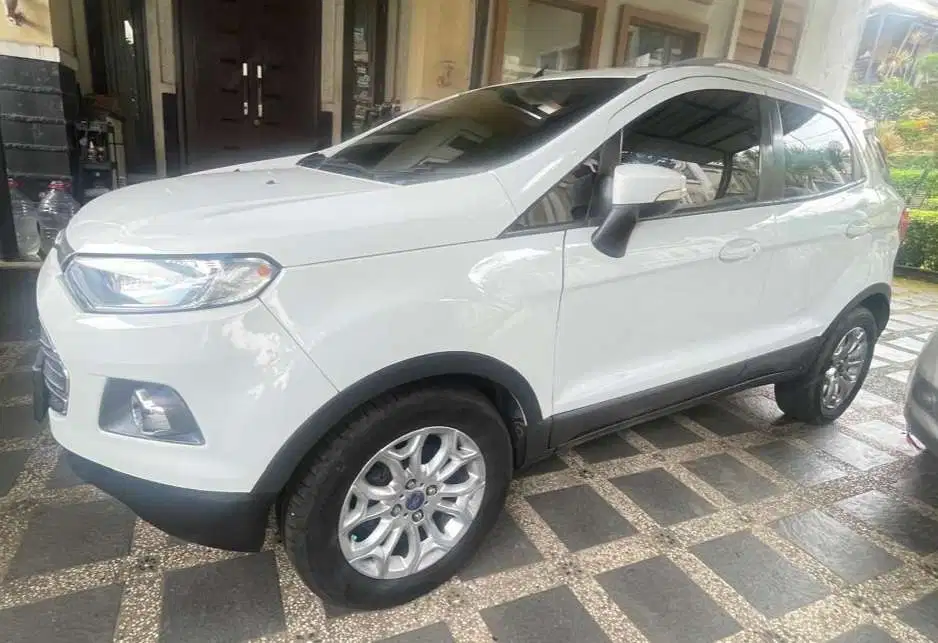 Ford Eco Sport 2015 Titanium 1.5 Putih Sunroof smartkey 2pc