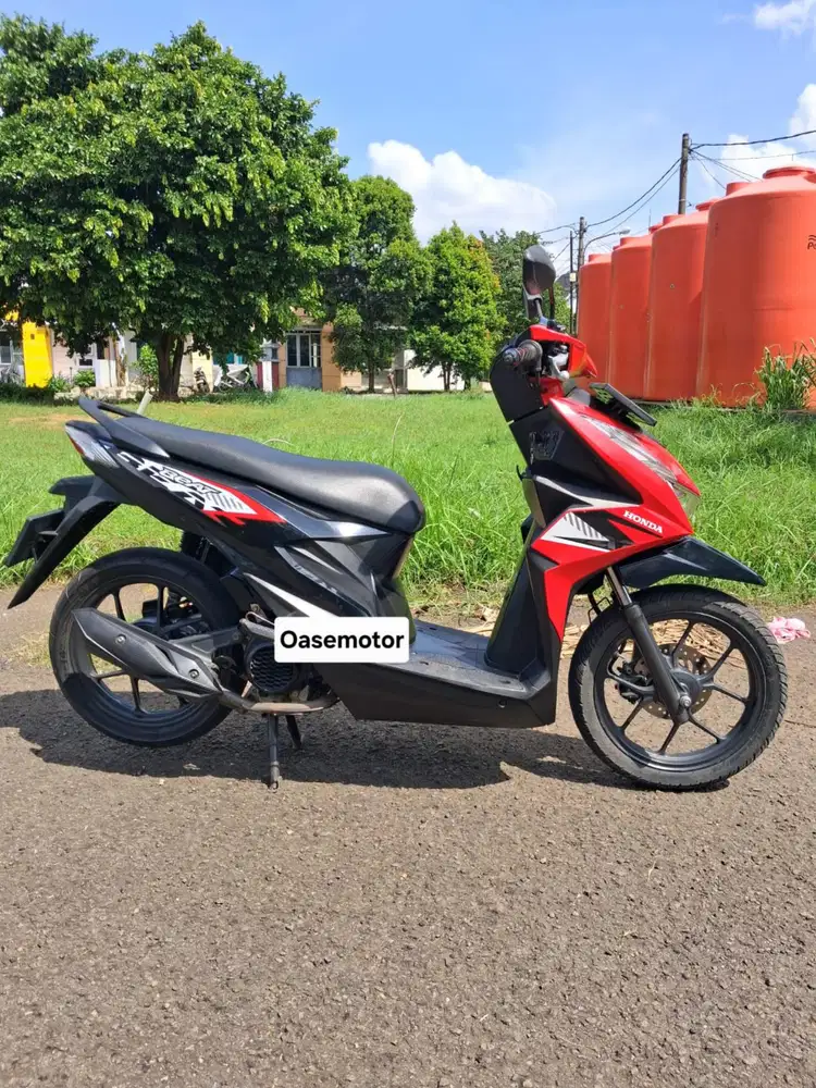 (B) Honda Beat CBS FI Tahun 2023