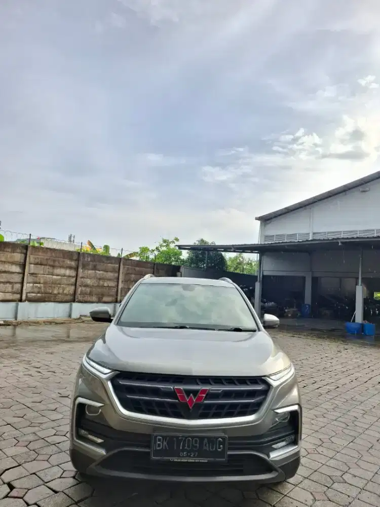 Wuling almaz 2021 TLux 7 seat sunroof matic. Km 63rb antik