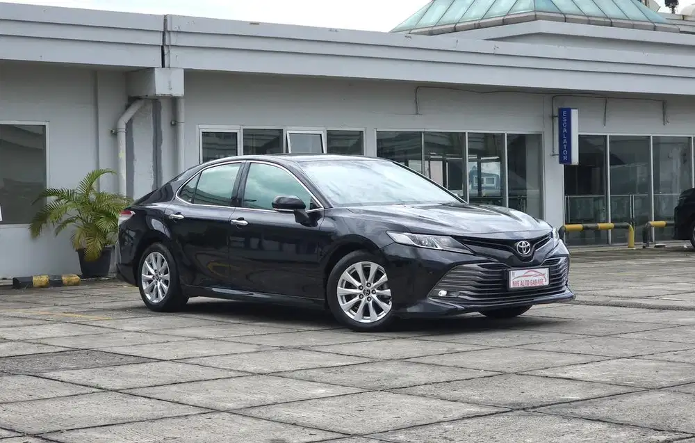 Toyota Camry 2.5 V 2019