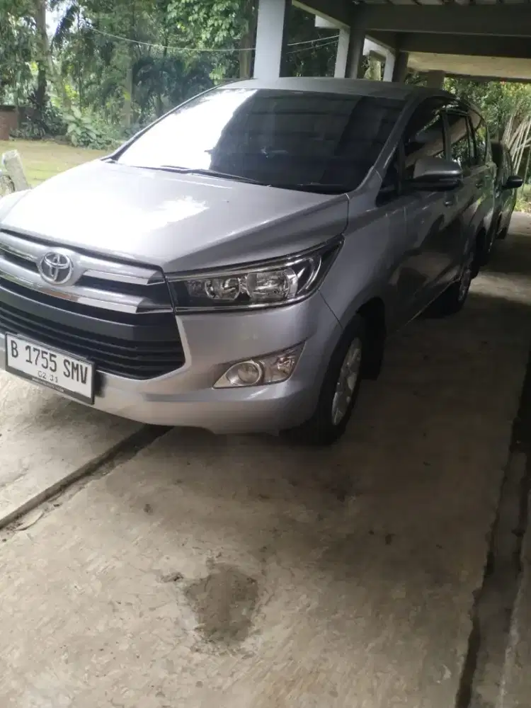 Kijang Innova 2.4G Solar