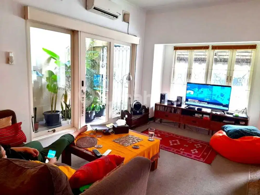 Dijual Rumah Mewah Siap Huni di Bintaro Jaya Sektor 9 Lokasi Premium , Vv