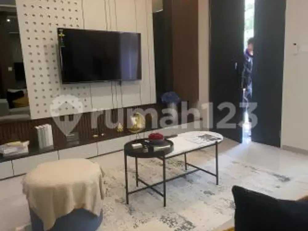 Brand New Rumah 2 Lantai Bagus di Bintaro, Tangerang Selatan