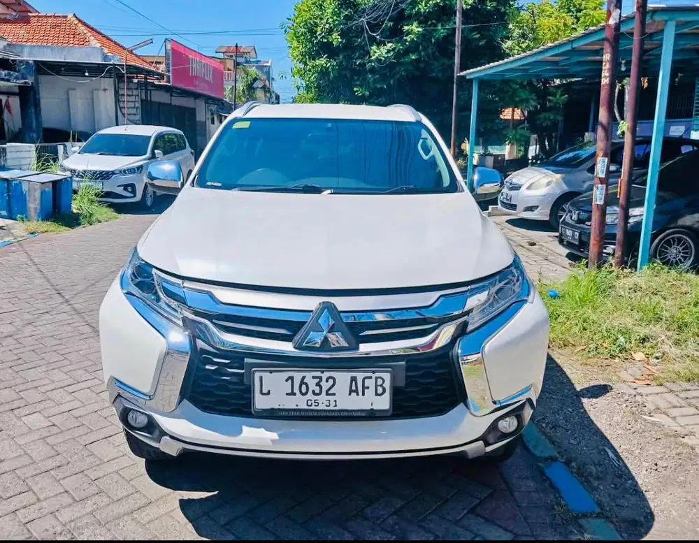 MITSUBISHI NEW PAJERO SPORT 2.4 EXCEED DISEL MATIC 2016 PUTIH LOW KM