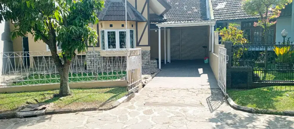 Disewakan Rumah di Komplek Taman Permata