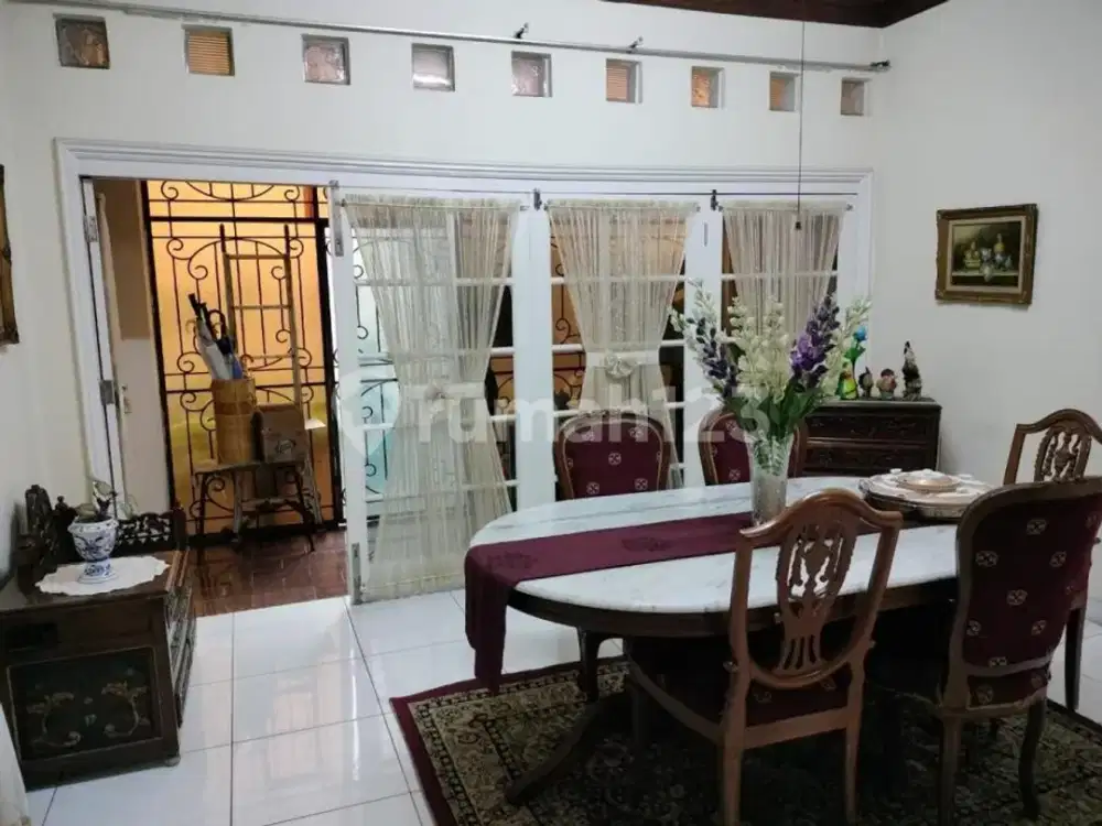 Rumah Besar SHM Bintaro Sektor 3 | Dekat Stasiun & Mall