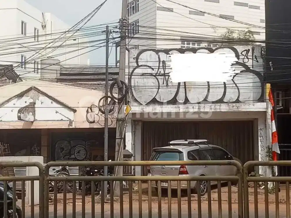Dijual Segera !!! Ruang Usaha Harga Dibawah Njop Di Daerah Sangat Strategis, Jl. Prof. Dr. Soepomo, Jak-sel