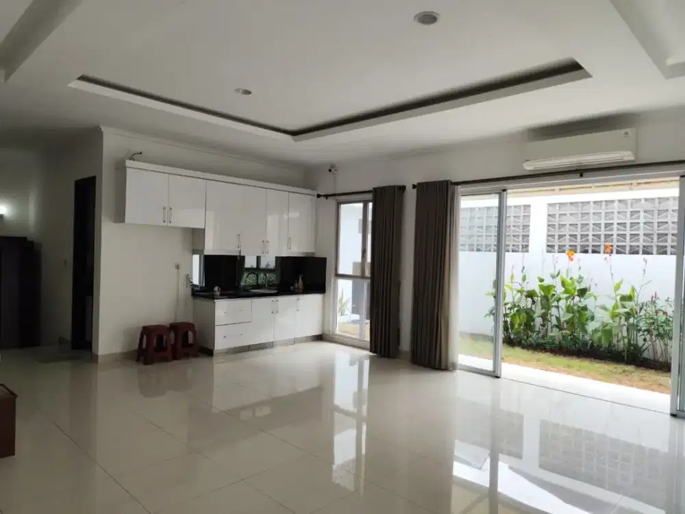 Rumah 2lt luas 14x20 280meter 4KT Cluster Palm Spring JGC Jakarta Garden City