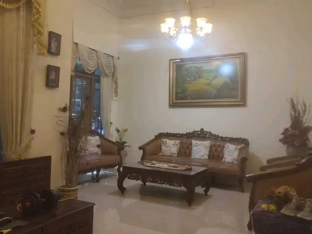 REV.A808 Rumah Nyaman di Rungkut Menanggal Surabaya Siap Huni
