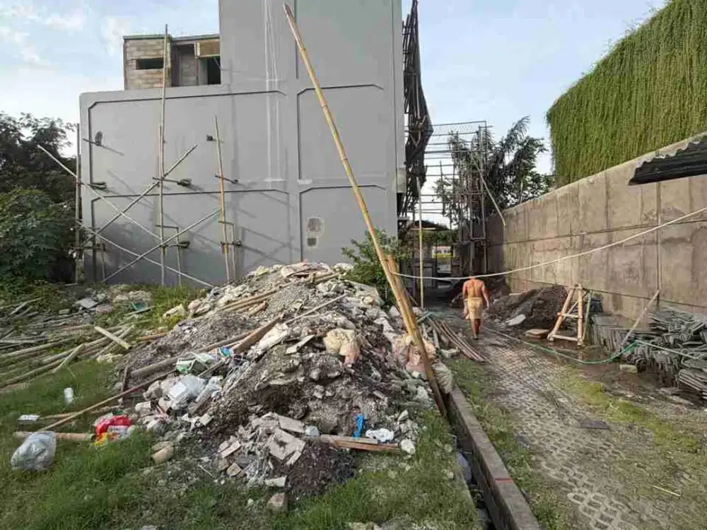 JUAL MURAH TANAH 1,,5ARE JLNMERDEKA RAYA XI KUTA DEKAT RS SILOAM SUNSET ROAD KUTA SHM ITR KUNING