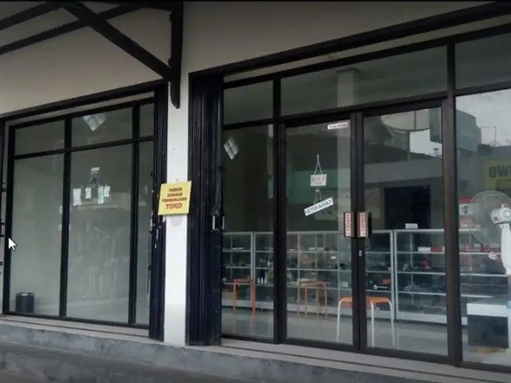 Disewakan Kios / Ruang Usaha Strategis Jln Tajem Dekat Pasar Stan, Maguwoharjo, Depok, Sleman, Yogyakarta