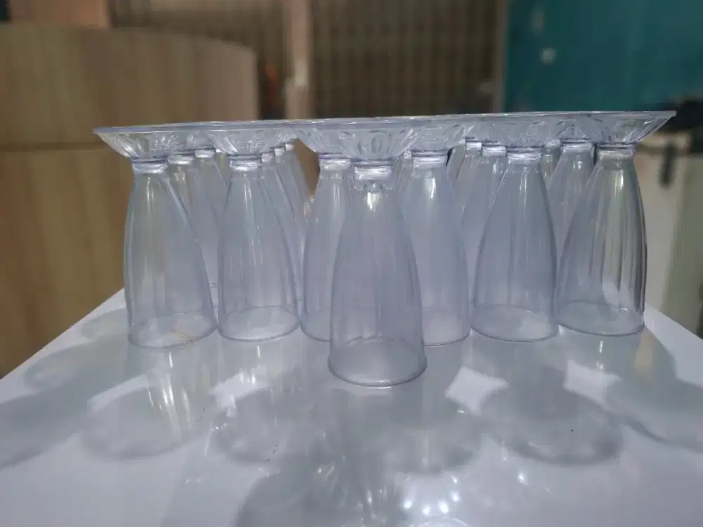 Gelas Plastik Bentuk Tulip