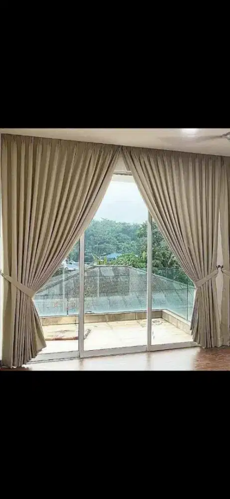 Menjual berbagai jenis bahan gorden
