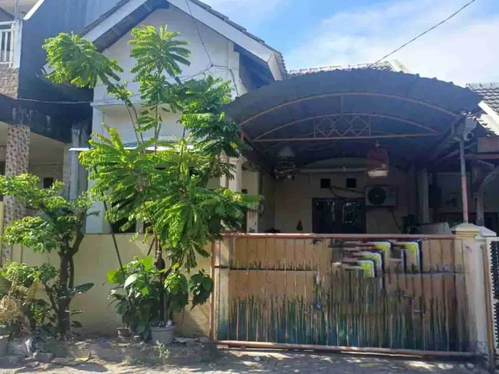 Dijual murah via lelang rumah di Kebraon Surabaya