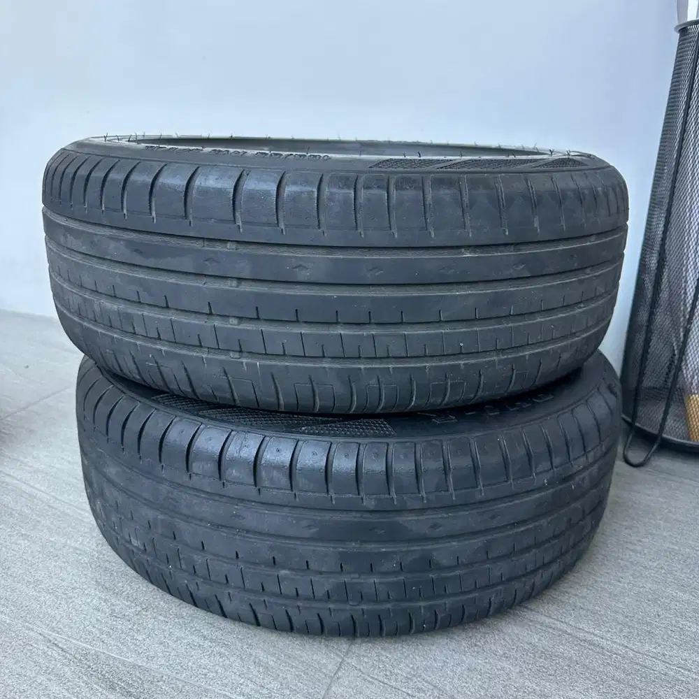 Ban Accelera Phi-R 185/55 R15 bekas 2pcs