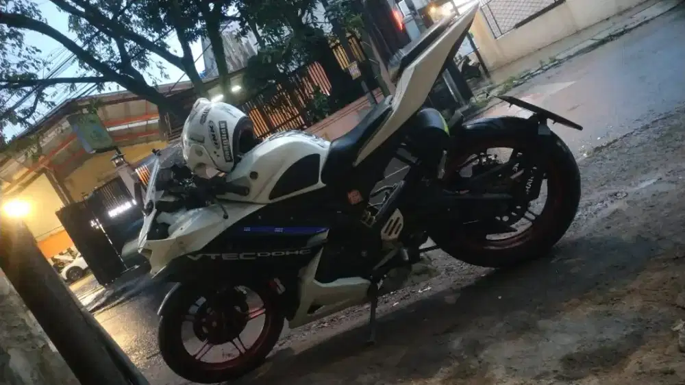 Di jual r15 modif r25