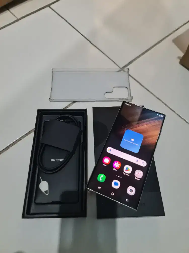 Samsung S22 ultra 12/512 sein Fullset