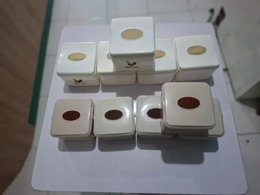 Kotak Tissue Plastik Bekas