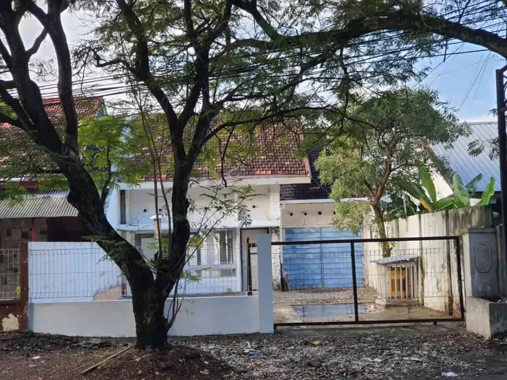 Mentri Supeno Kantor Gubernur