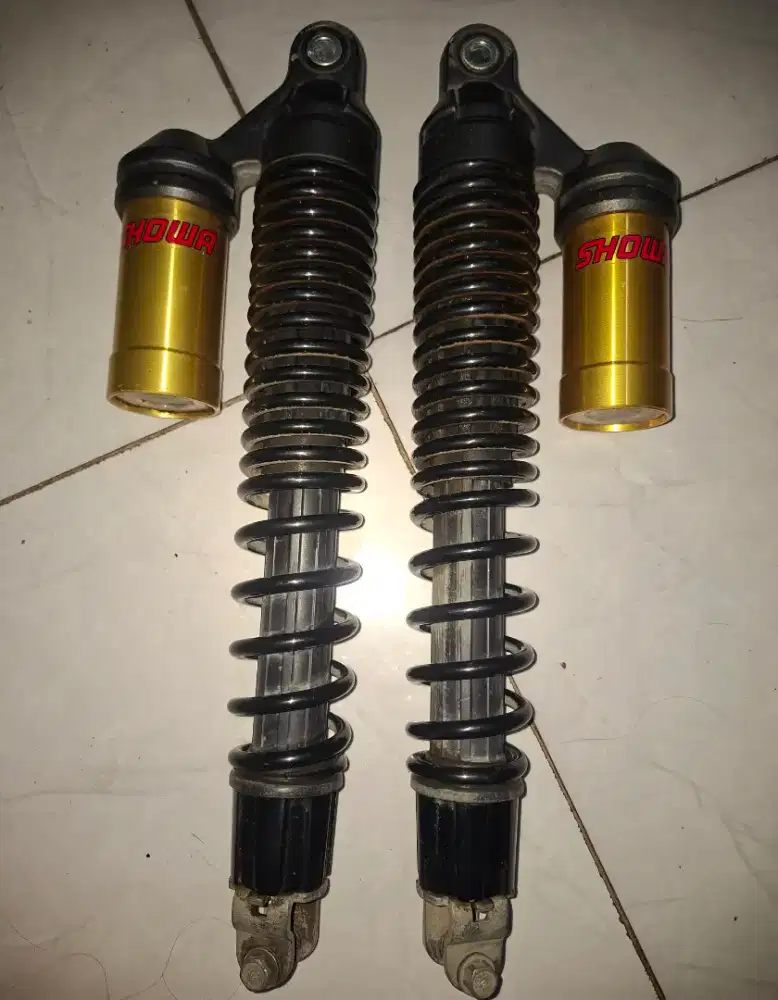 SHOCK ADV 160 BEKAS