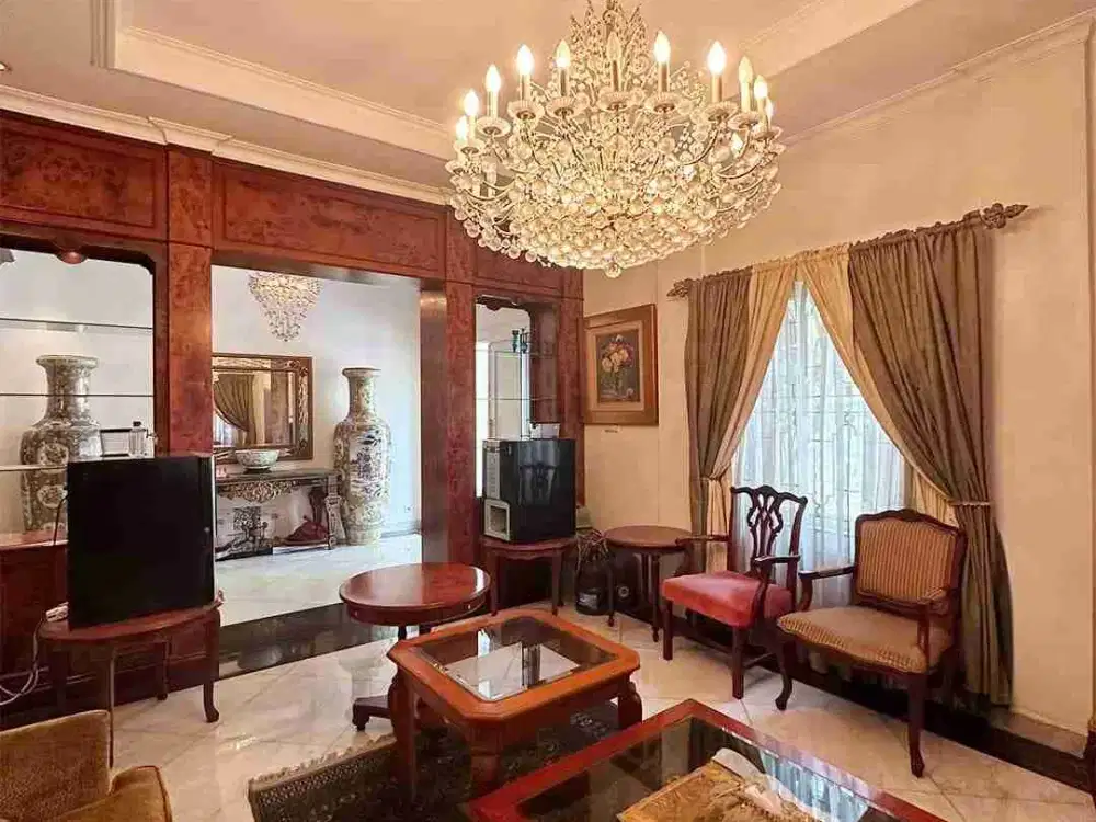 Rumah Lama Kebayoran Baru Harga Menarik Jarang Ada