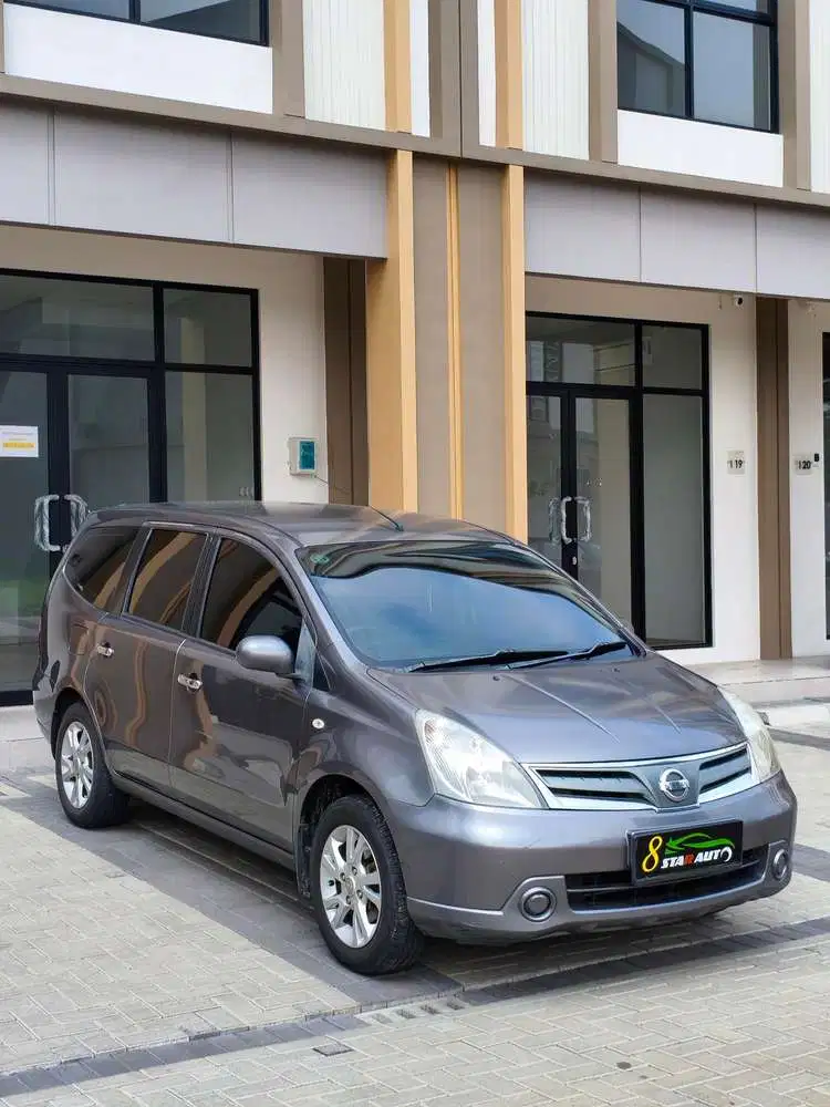 Nissan Grand livina SV Matic 2013