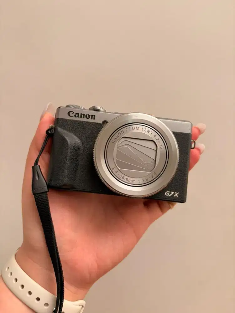 Canon G7X Mark III