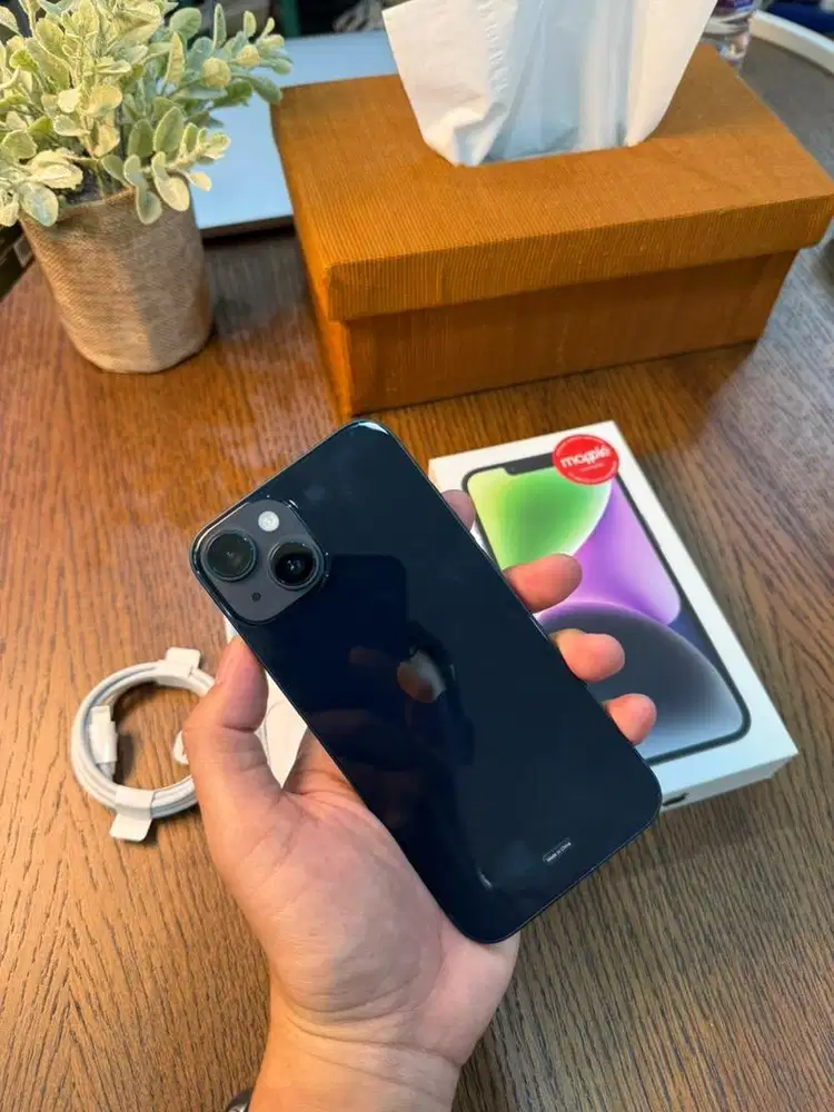 iPhone 14 128 ibox bh 98 garansi on februari 2027