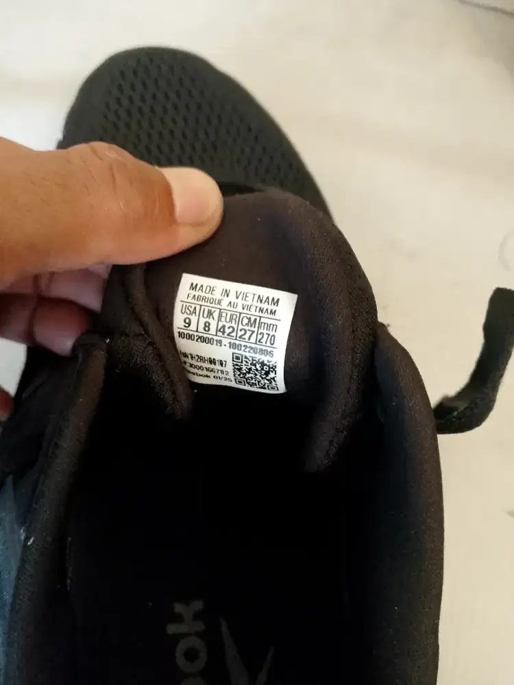 Sepatu gym Reebok nanogym 9