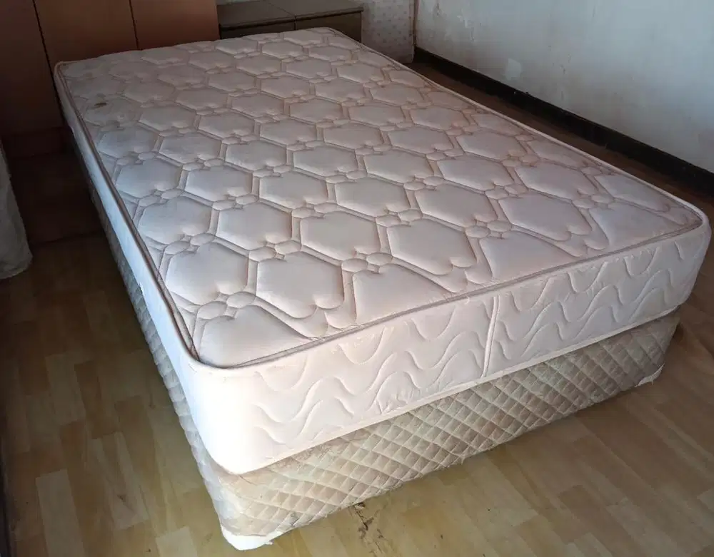 Kasur spring bed ranjang dipan