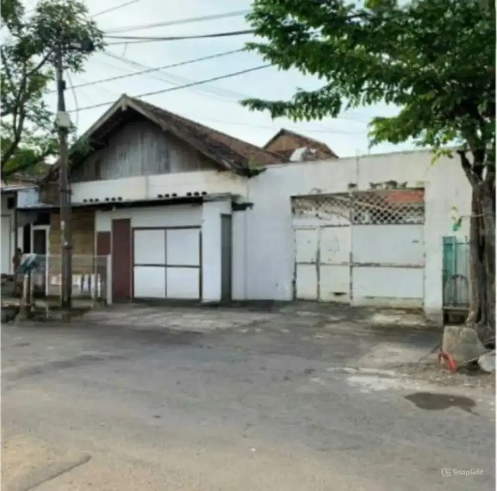 Dijual Rumah Gudang di Pesapen Kali