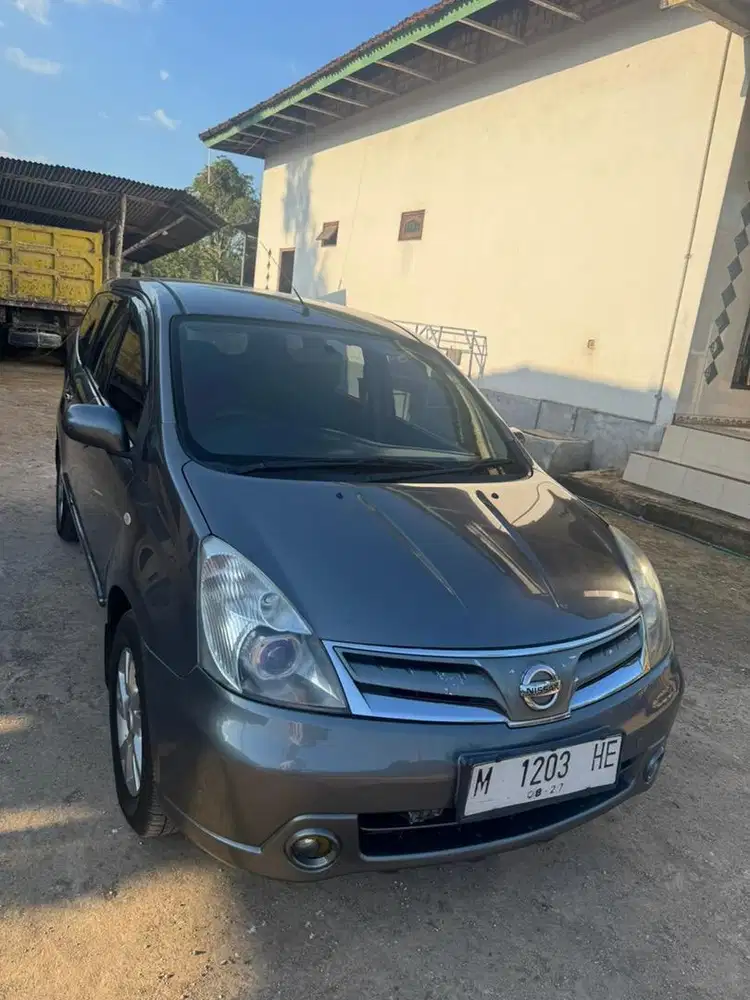 grand livina xv 2012