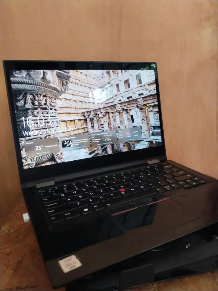 Laptop Lenovo Thinkpad X13 Yoga 2in1