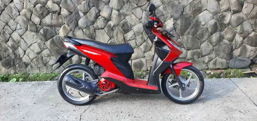 Honda Beat karbu tahun 2009 kondisi mulus