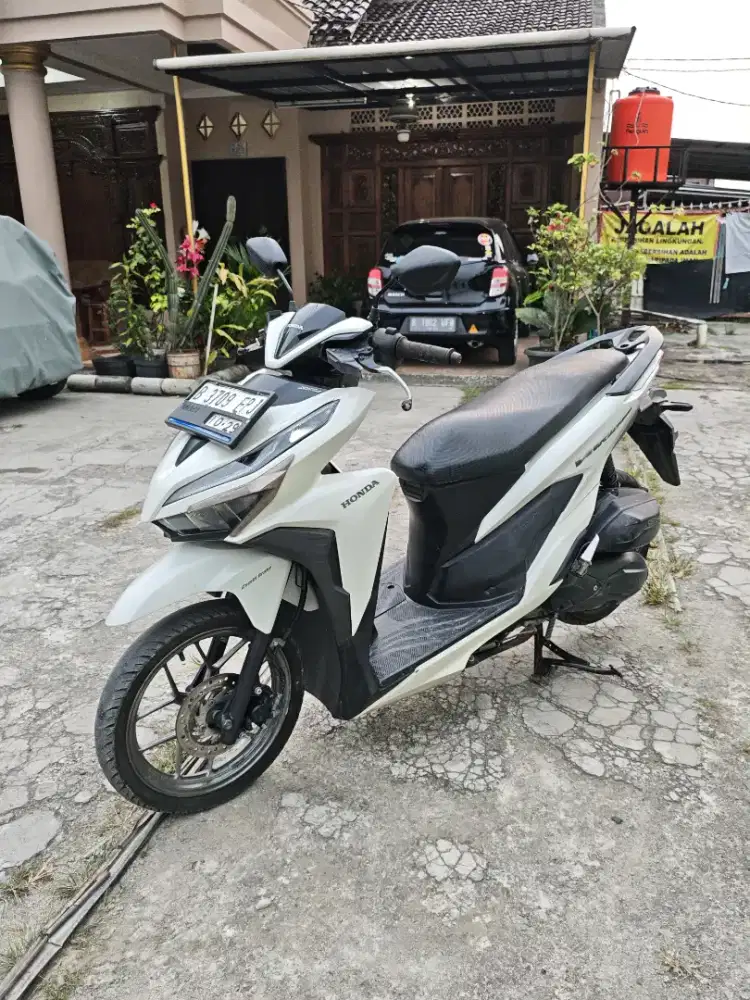 Honda vario 150 2019 putih