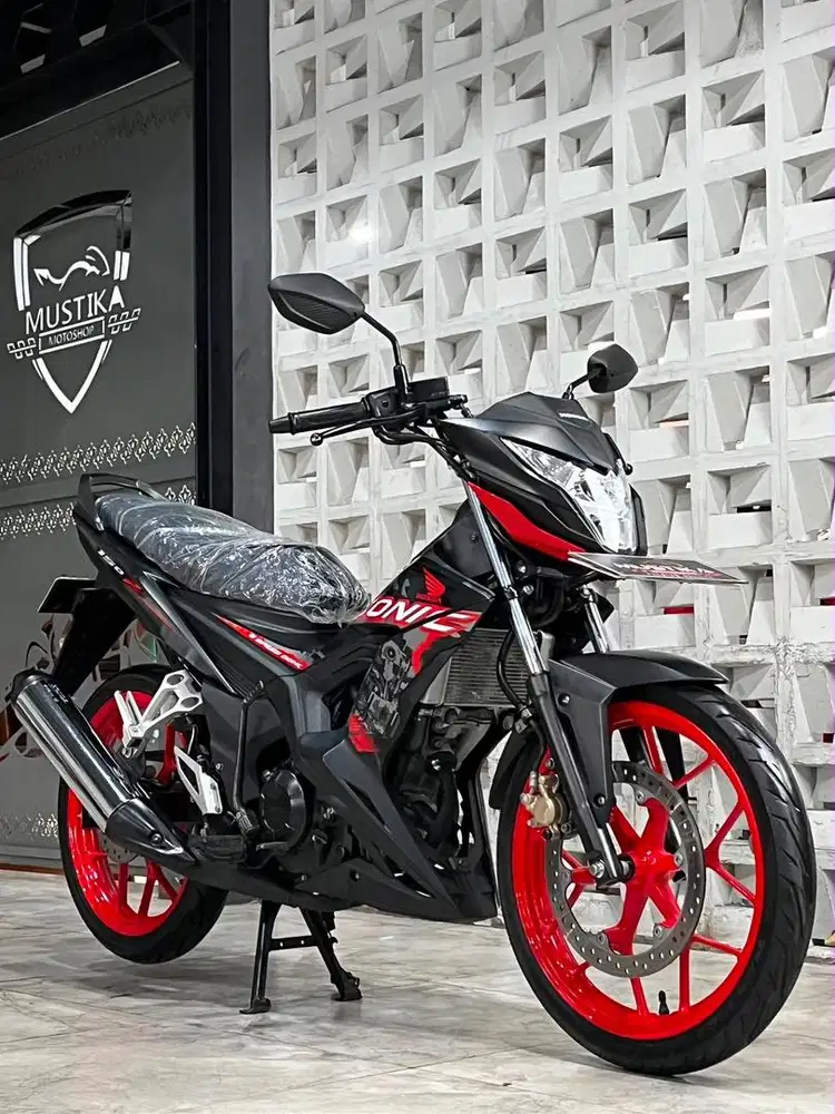 Sonic 150R 2024 Mulus Jarang Pakai Odo 3rb Km