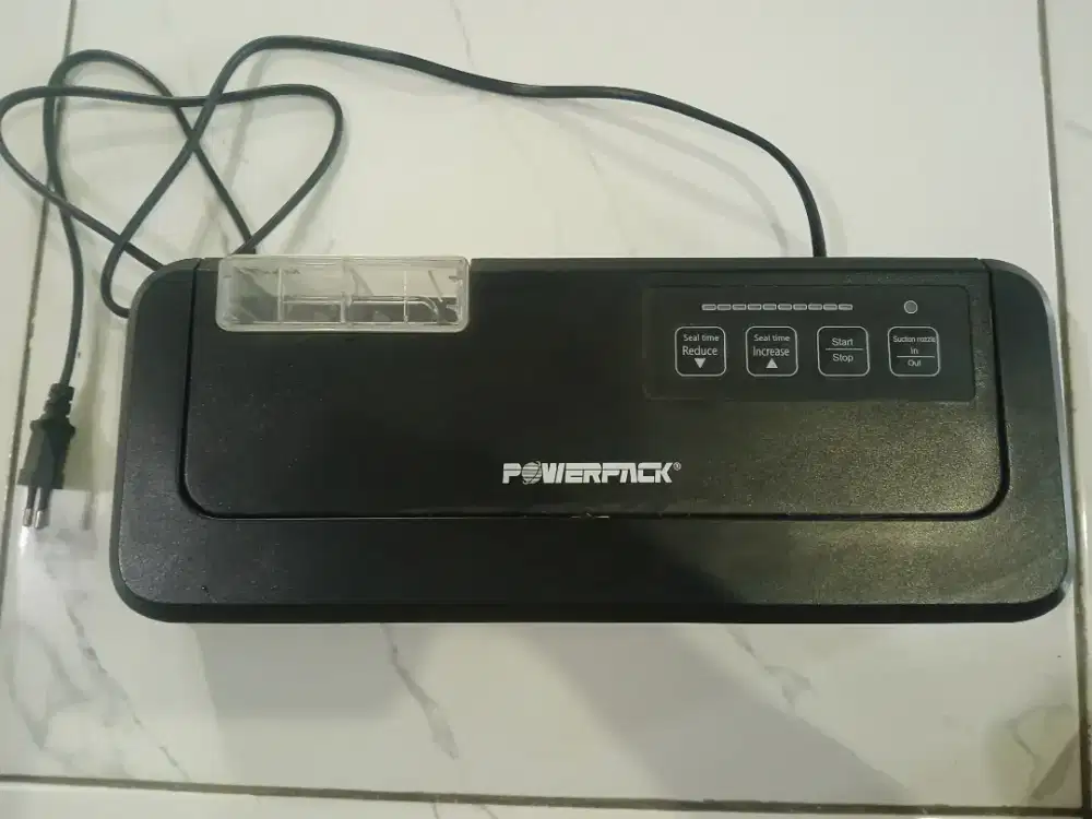 Vacuum sealer frozen food