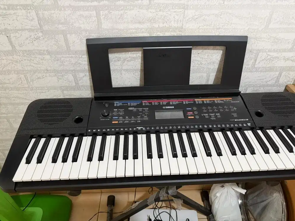 Yamaha PSR-E263