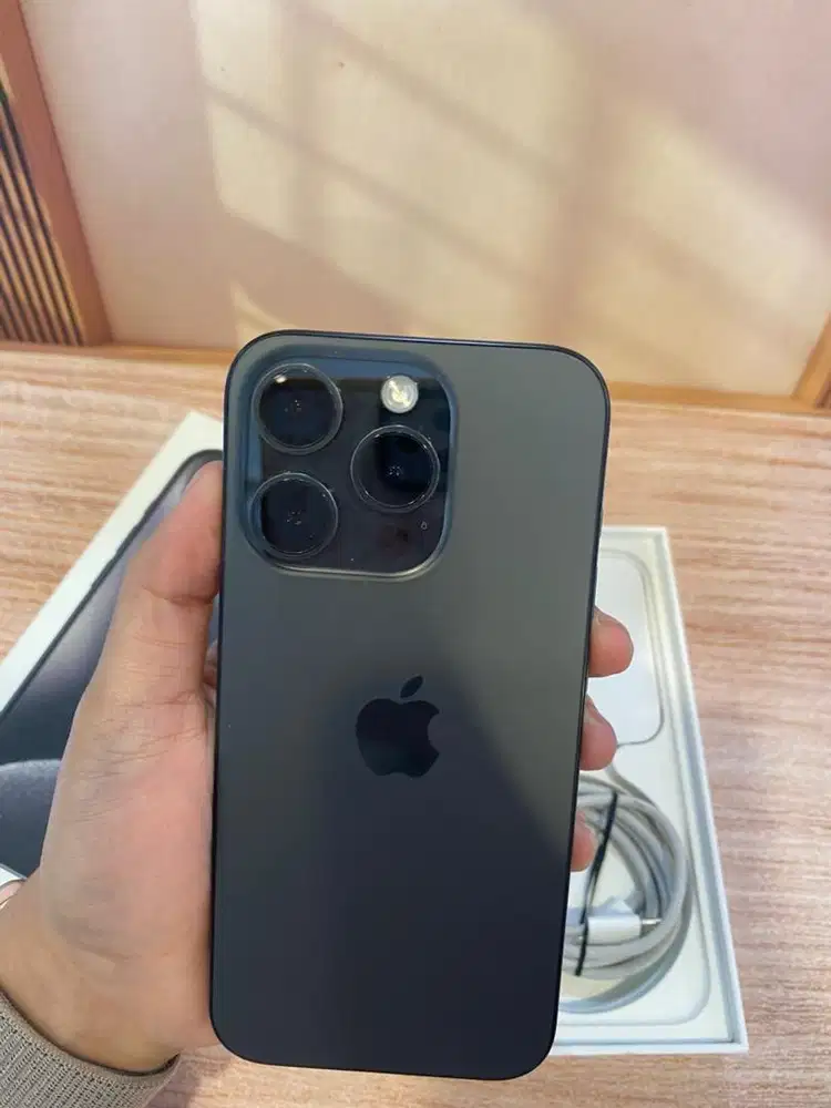 iPhone 15 Pro 256GB Black Ex iBox BH 93% Lengkap Ori
