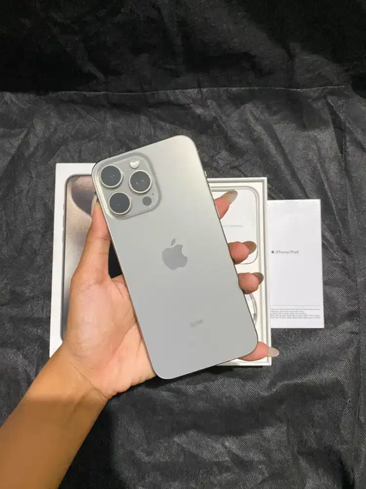 IPHONE 15 PRO MAX 256GB IBOX BEKAS NO MINUS SEPERTI BARU