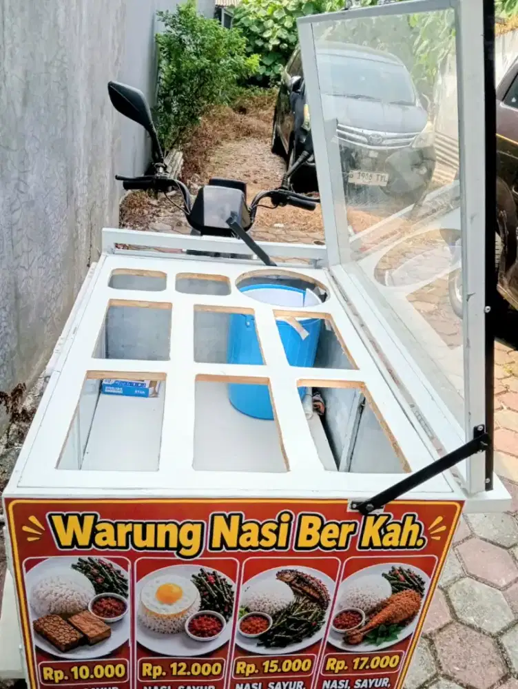 DiJual Gerobak Warteg Keliling PlusSepedaListrikUWinfly SiapPakai NoPR