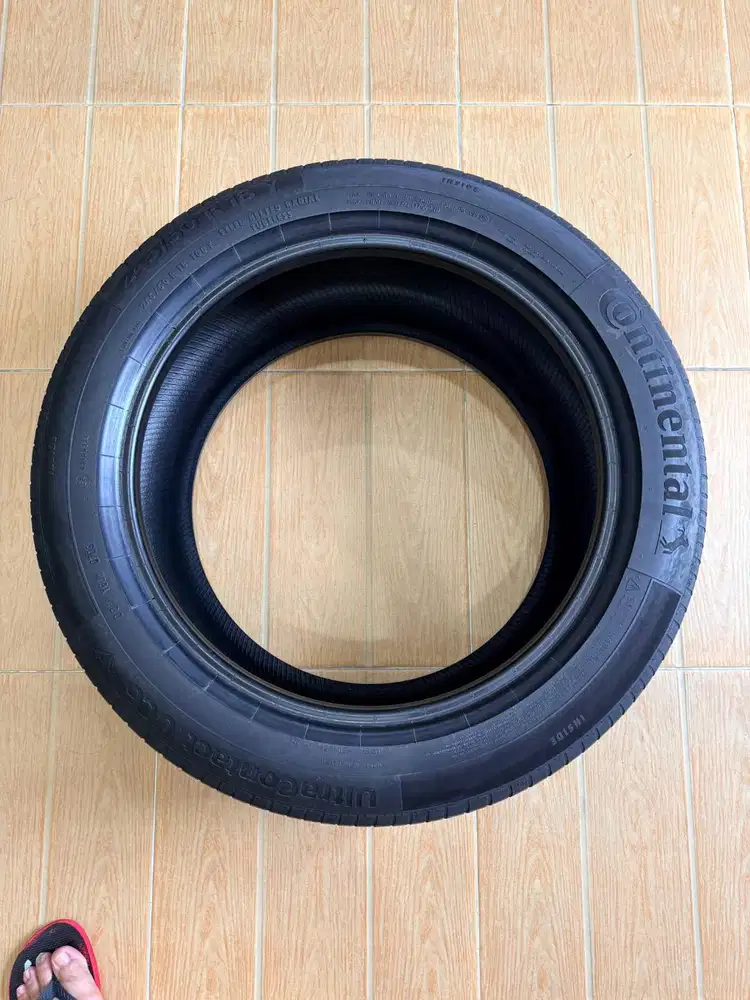 Continental Ultra Contact UC6 245/50/R18