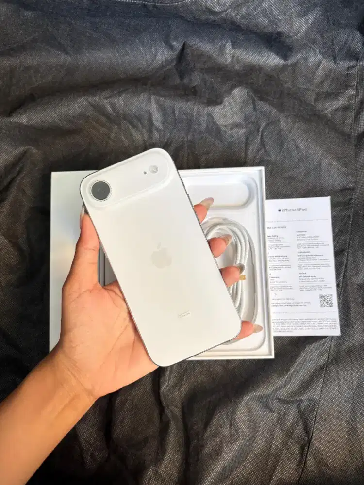 IPHONE 17 AIR 256GB IBOX ESIM ONLY GARANSI RESMI