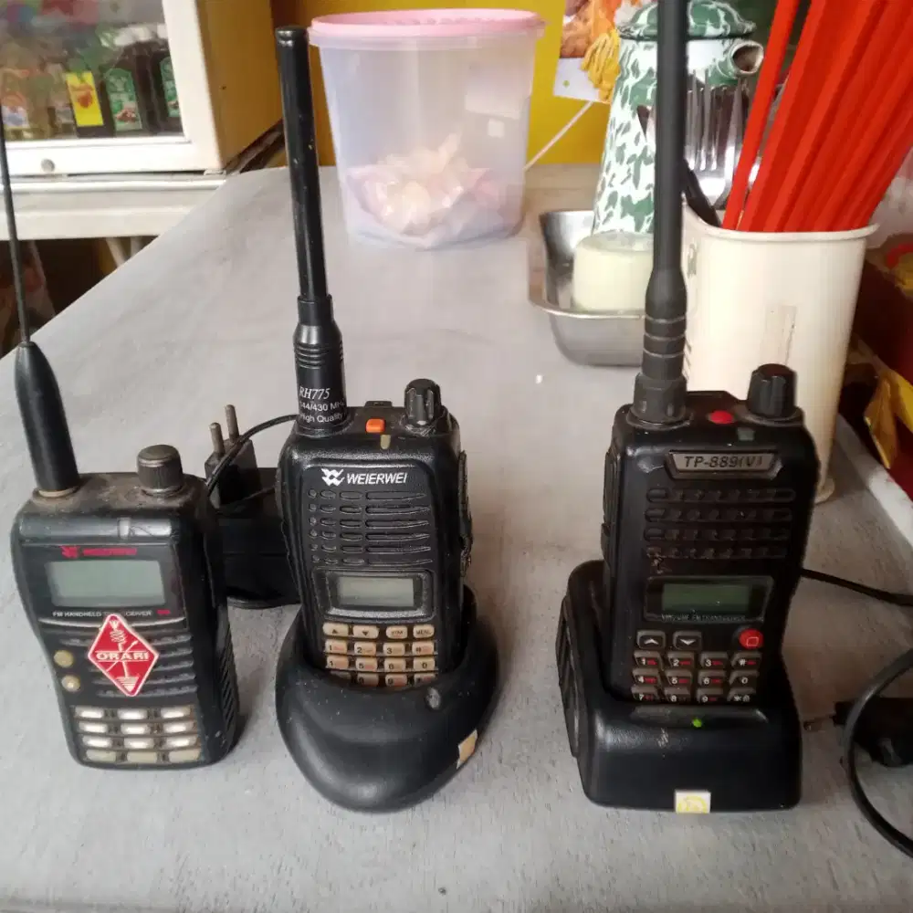 radio komunikasi dll